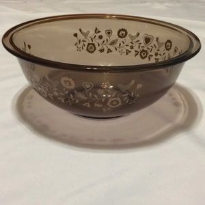 Vintage Pyrex 2.5L Amber Mixing Bowl Brown